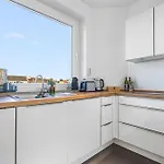 Exclusive Penthouse - Loft With Private Parking Overlooking Cathedral アパート