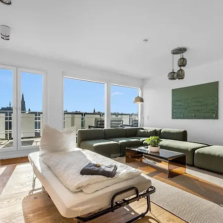 Lägenhet Exclusive Penthouse - Loft With Private Parking Overlooking Cathedral