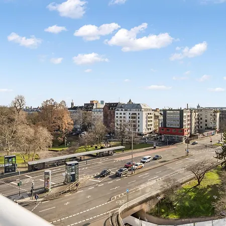 Exclusive Penthouse - Loft With Private Parking Overlooking Cathedral *