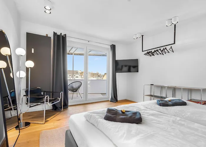 דירה Exclusive Penthouse - Loft With Private Parking Overlooking Cathedral קלן