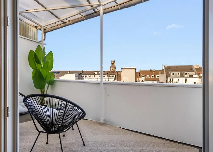公寓 Exclusive Penthouse - Loft With Private Parking Overlooking Cathedral